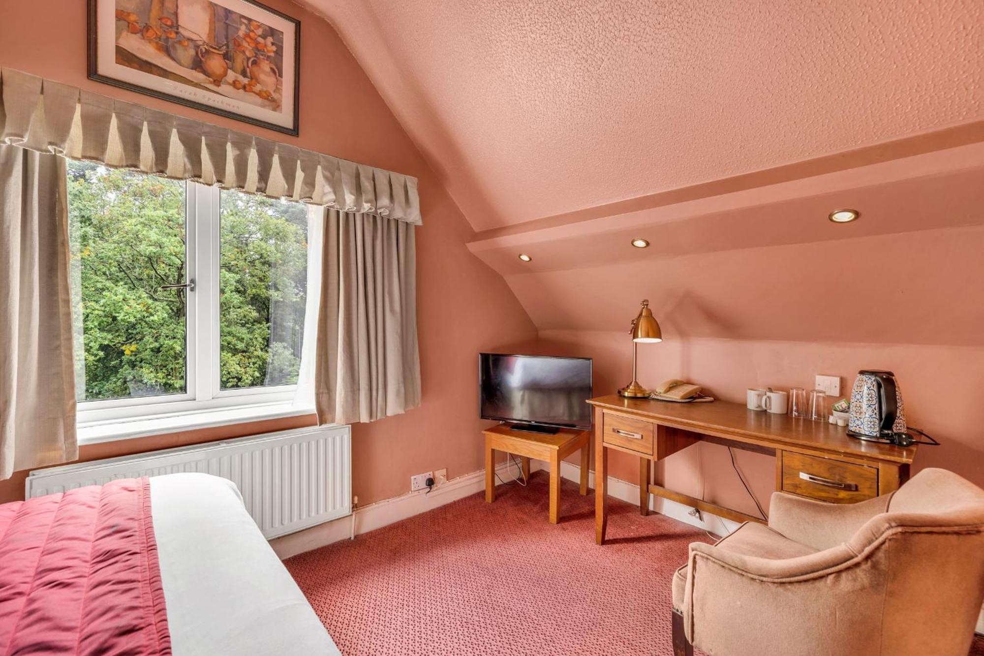 Dial House Hotel Crowthorne Exterior foto